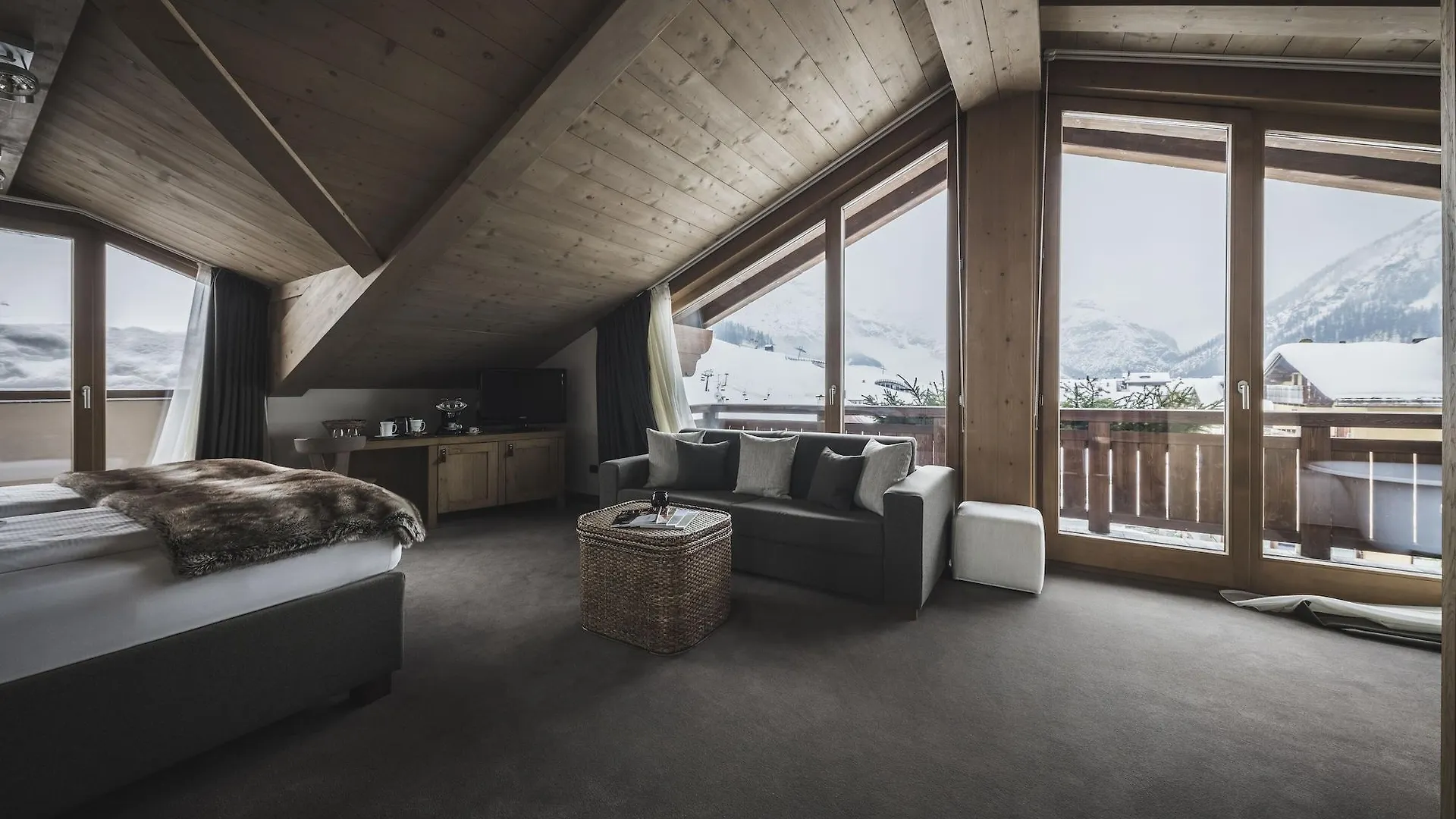 Eco & Wellness Boutique Hotel Sonne Livigno 4*,  Włochy