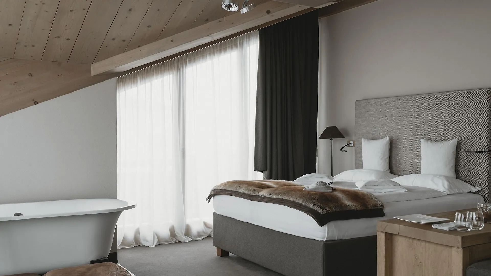 Eco & Wellness Boutique Hotel Sonne Livigno 4*,  Włochy
