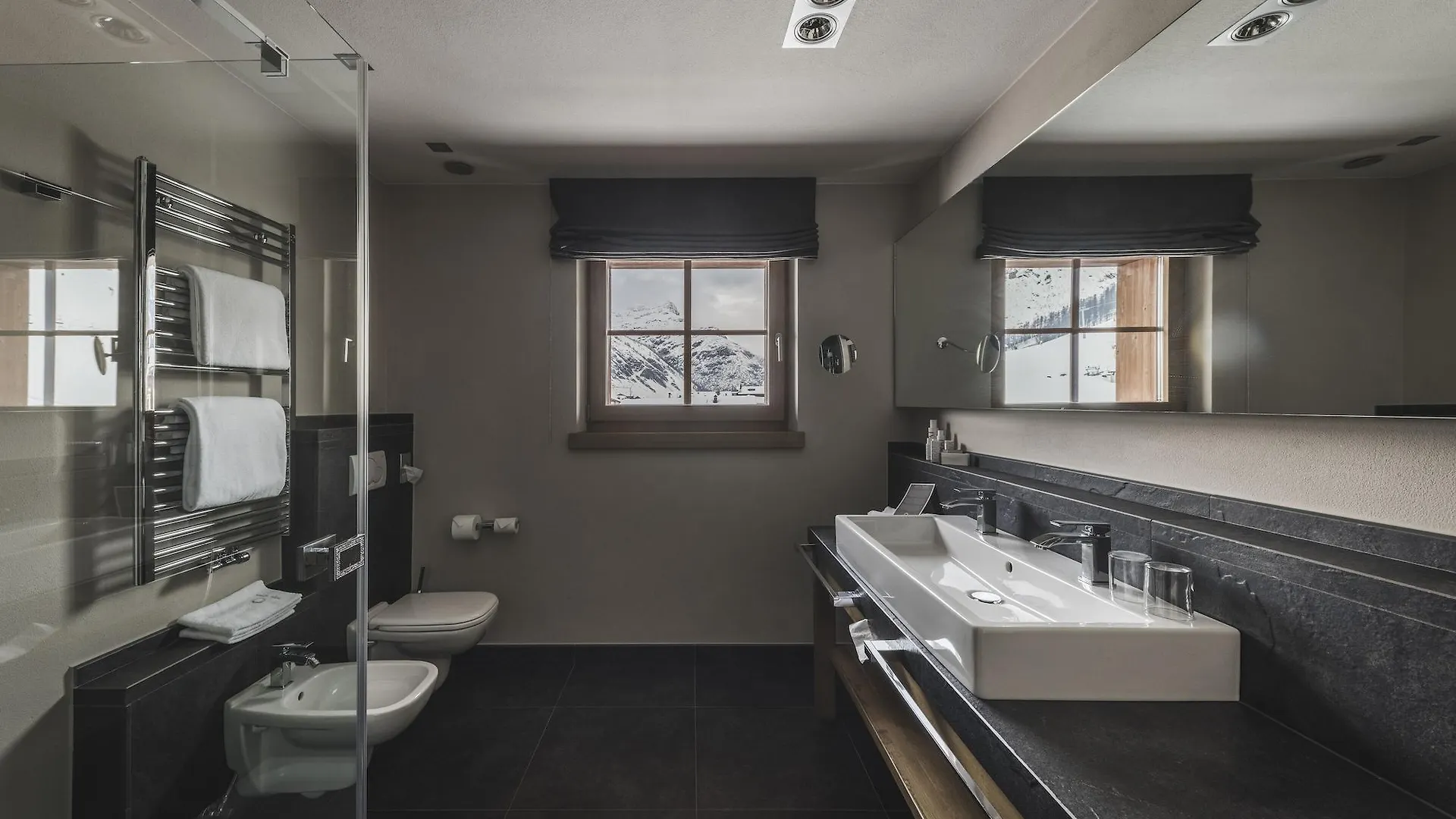 Eco & Wellness Boutique Hotel Sonne Livigno 4*,
