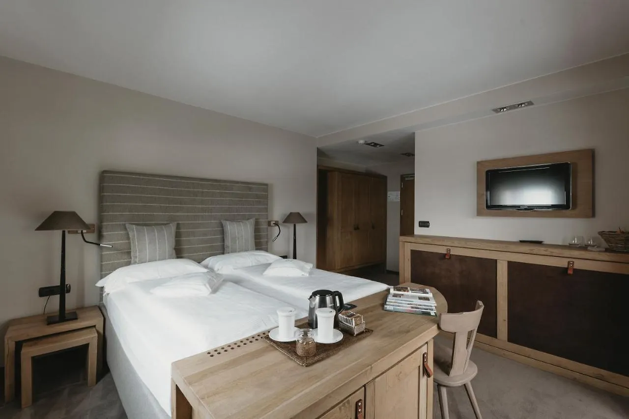 Eco & Wellness Boutique Hotel Sonne Livigno 4*,